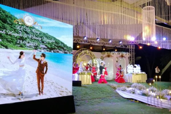 Hòa nhịp tình yêu với 100 bài hát cho đám cưới (Việt, USUK)