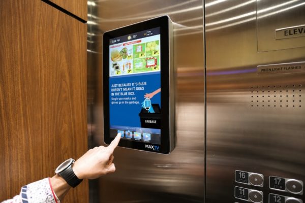 Tìm hiểu đặc điểm đặc thù của Màn hình LCD thang máy